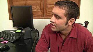 Cindy Starfall Loves Surprise Endings With Big Pussy Lips