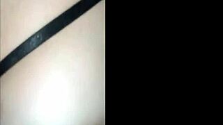 Hotwife showing her ass shaking skills