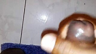 fucking fleshlight feels so good with huge cumshot