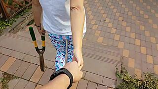 Watch her suck that big mushroomhead cock and beg for cum on face!