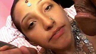 i fuked arab babe in threesome she swallod cum