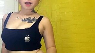 Sexy Girl Begs for More in Passionate Fuck