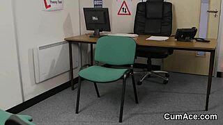 Does model swallow all the jizz?