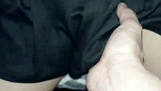 xxx desi sexo primera vez con mi hermanastra en casa bajo su falda