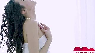 Gianna experiences her first ever anal orgasm while riding cowgirl with big tits 😘