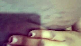 i love playing with my big african tits and ass