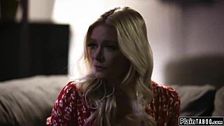 Busty cheating tenant licks MILF landlord! Oh yes!