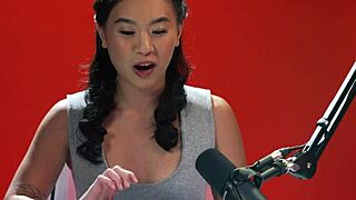 Kimmy Kimm, show us that intense Hitachi orgasm up close!