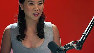 Kimmy Kimm, show us that intense Hitachi orgasm up close!