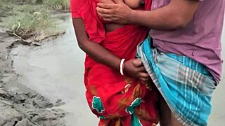 Ever seen Bowdi fucked hard by the river? Wild amateur action!