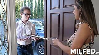 Young nerd assists hot milf neighbor with laptop issues in surprising ways