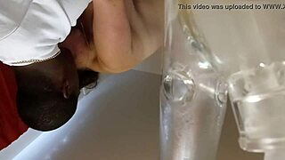 That Door Dash Bitch At The Marriott Party Couldn't Resist Giving It Up