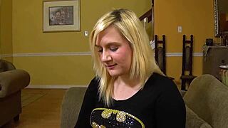 Virtual Sex with Stepmom Fifi Foxx in POV Style