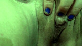 Emo goth roqueira dances and strips on camera