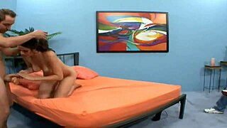 看着他干我，你硬得不行！