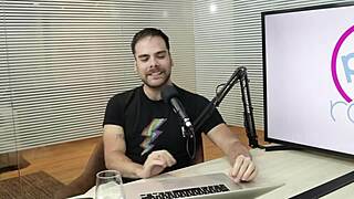 Marcos Goiano shames bottom for being passive in chat