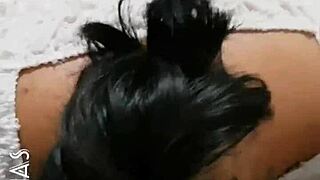 chapina busca cuarto en party para follar