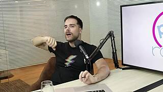 Marcos Goiano shames bottom for being passive in chat