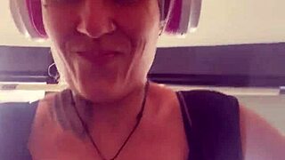 my tits bounced out during gym run, got so wet