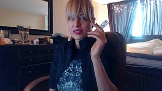 sandi smokes three brown cork cigarettes