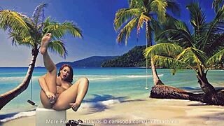 Camsoda Curvy Amateur Girl Fucks Herself with Glass Dildo