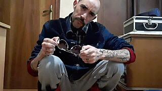 does gay melvincoficial use cock with fake vagina?