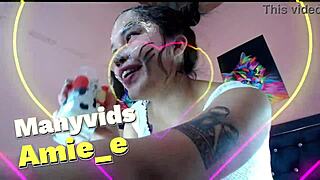 She does deepthroat with spit