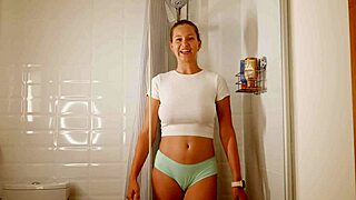 Stella Cardo Demonstrates Dry And Wet Tops