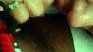 Madura sexy latina gives oral to husband's friend