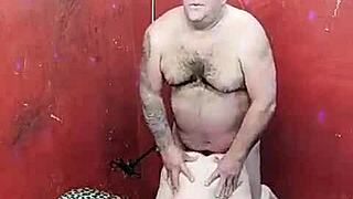 ENTEADA DO TIUZAO SEMPRE PEDE LEITE QUENTINHO BEM LA NO FUNDINHO