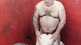 ENTEADA DO TIUZAO SEMPRE PEDE LEITE QUENTINHO BEM LA NO FUNDINHO