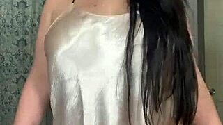 Seductive BBW Shakes Her Fat Big Ass Hard