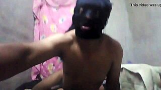 Rica colegiala performs in pornstar scene.