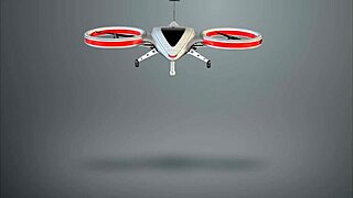 Petitní Erica chycena na skryté kameře v koupelně