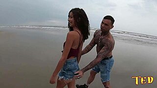 Novinha Fucks on Beach!
