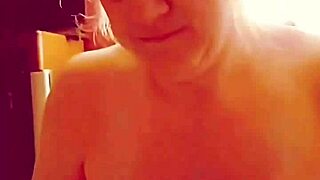 She Makes Me Cum in Mouth in Bedroom