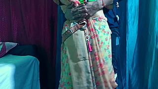 Desi Γυναίκα Komal Γαμιέται Σκληρά από τον Γείτονα Dever