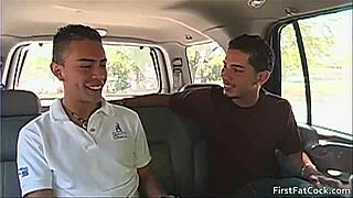 Andrew ve Kiko Buharlı Gay Sakso ve Sikışma Peşinde