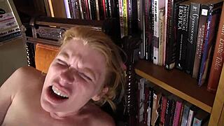 do these lesbians enjoy the library?