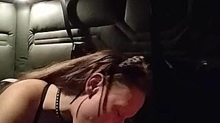 Kitty Gives Blowjob With Buttplug In Ass