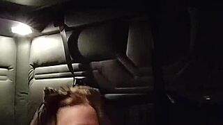 Kitty Gives Blowjob With Buttplug In Ass