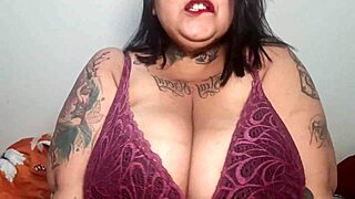 Cold in SP, Watched Netflix, Ended Up Cumming to Warm Up - Mary Jhuana