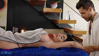 مساج بنهاية سعيدة لفتاة أرجنتينية تفرز بقوة