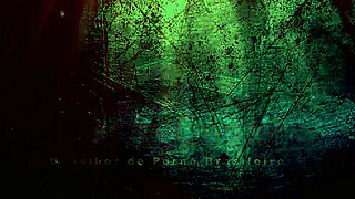 pool cleaner scores hot blowjob from brunette babe 😏