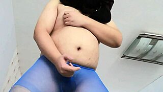 amateur blonde craving big tits facial