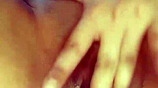 Uncensored Pussy Splashing in Homemade Video