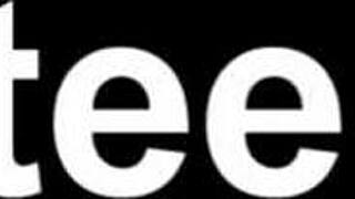 Ragazza carina riceve una sborrata disordinata dopo un'azione selvaggia. Guardala brillare!