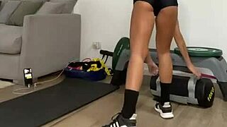 cameltoe 2 sol p�rez showing off