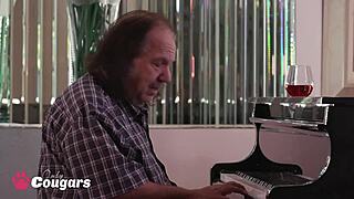 Cornfed hottie Natalie Norton takes dick in her shaved pussy