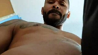 Maaxputokarioca enjoys fun time with masked married man